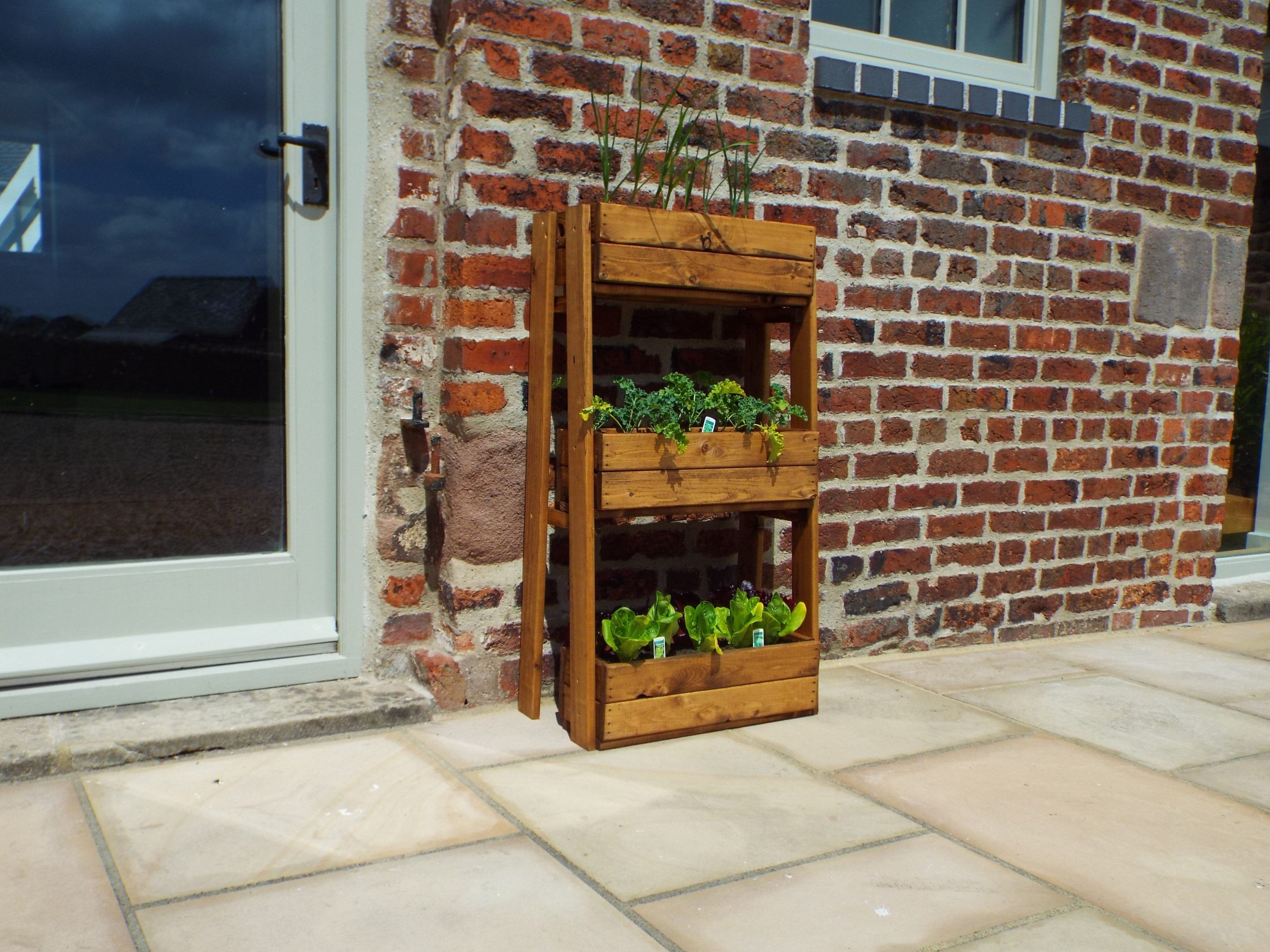 HB213 - Regular Country Kitchen Herb Garden