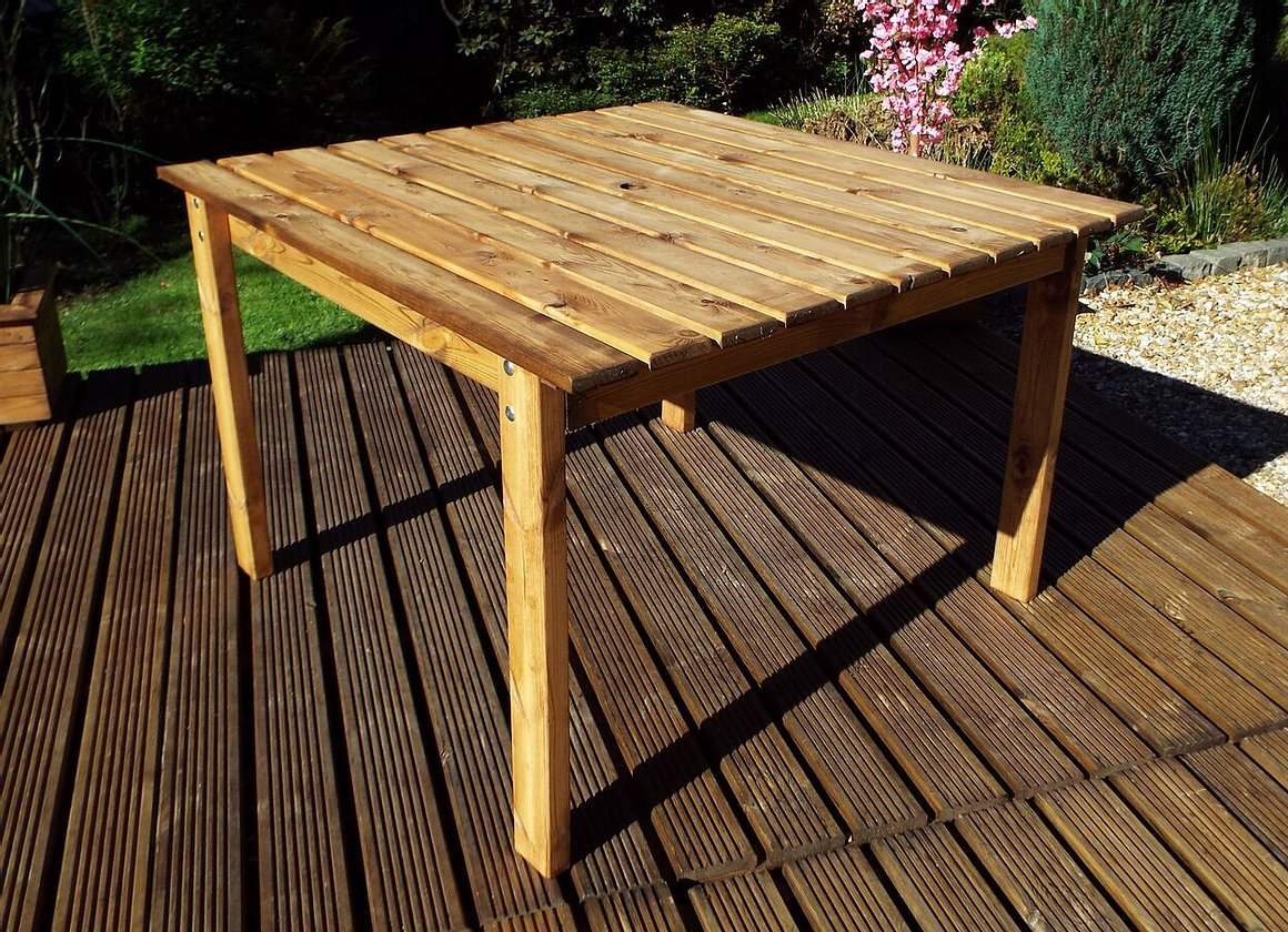 HB61 - Extra Large Traditional Dining Table