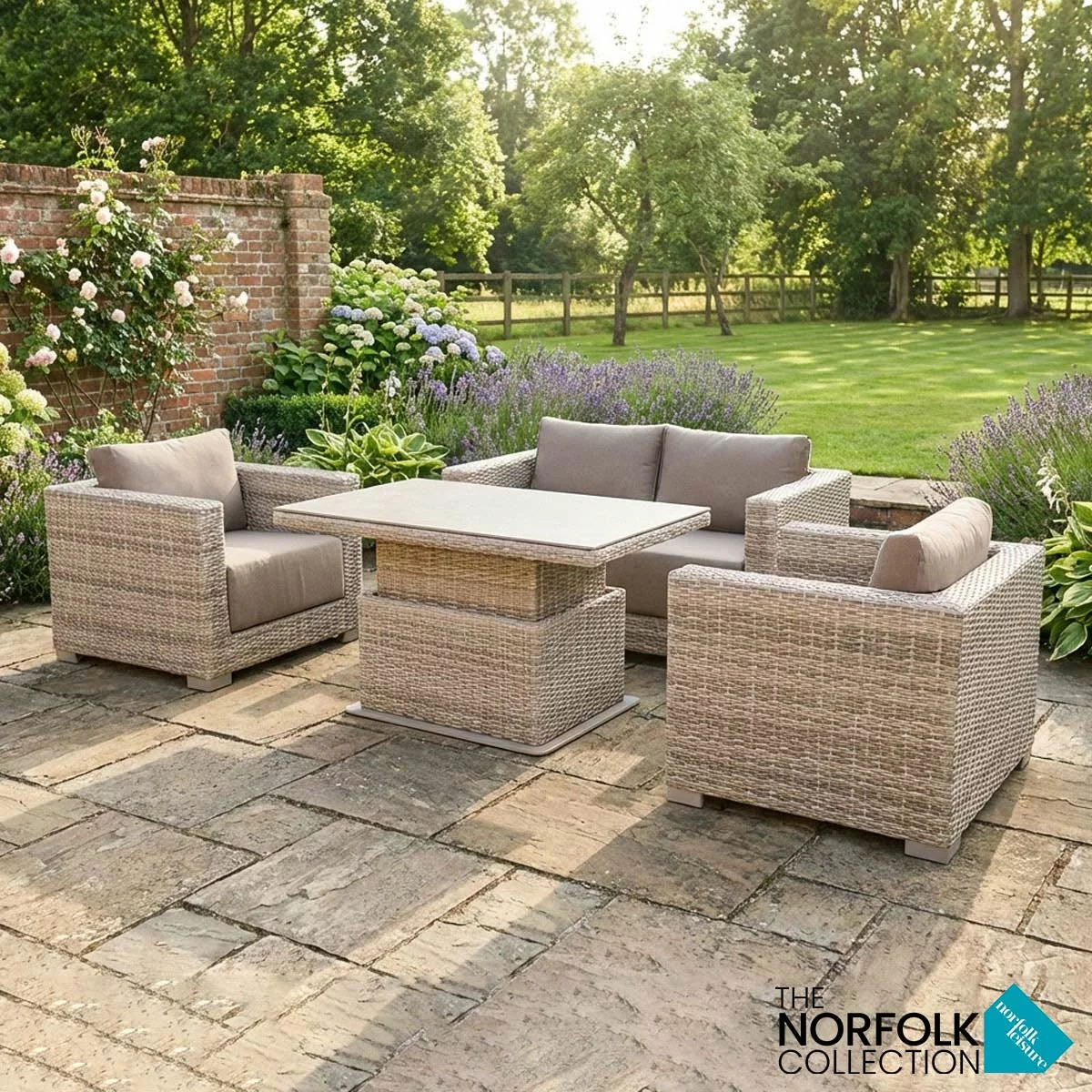 WinslowDeep Seating Lounge Set - With height adjustable table