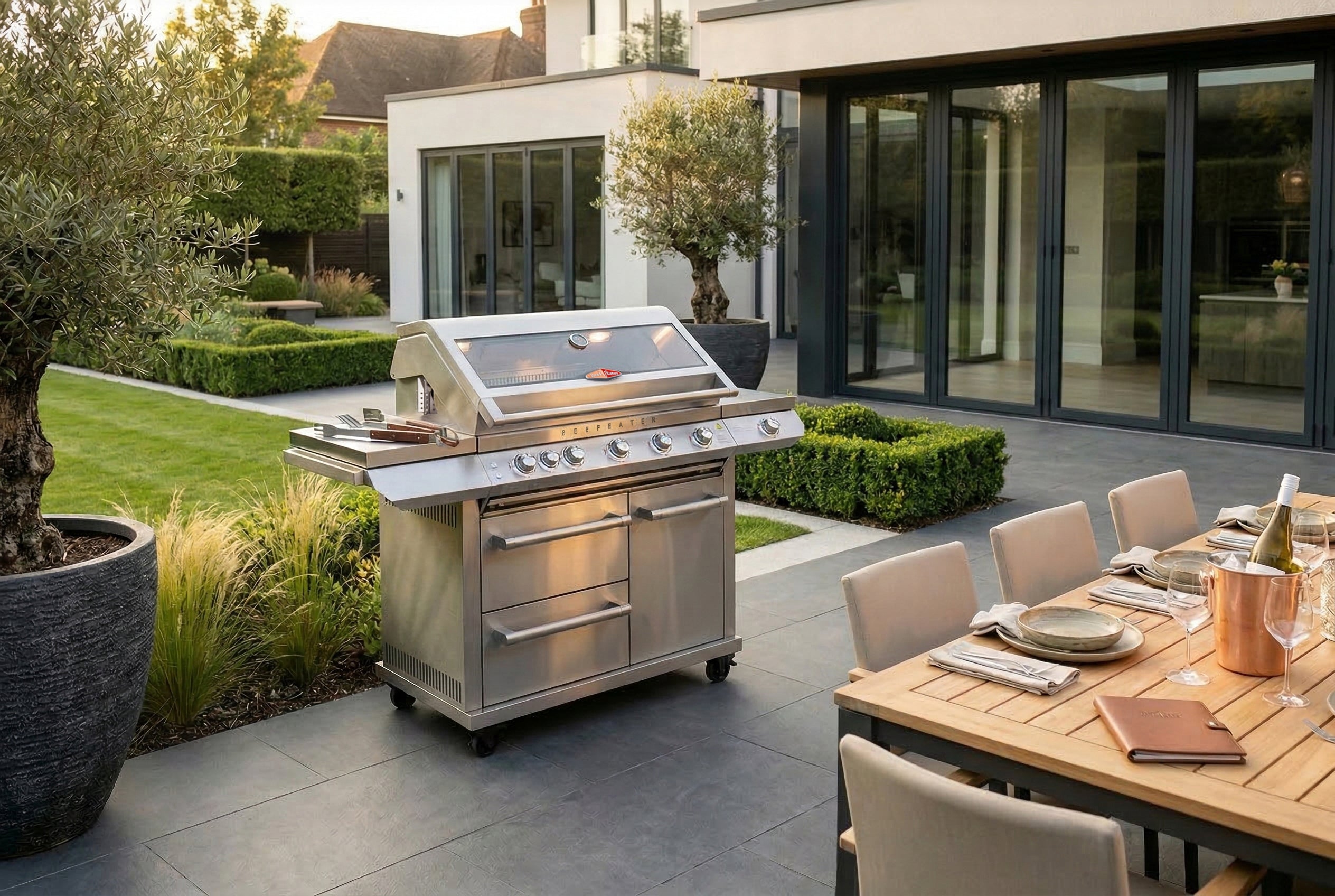 7000 Series Premium 5 Burner BBQ & Side Burner Trolley - Image 6